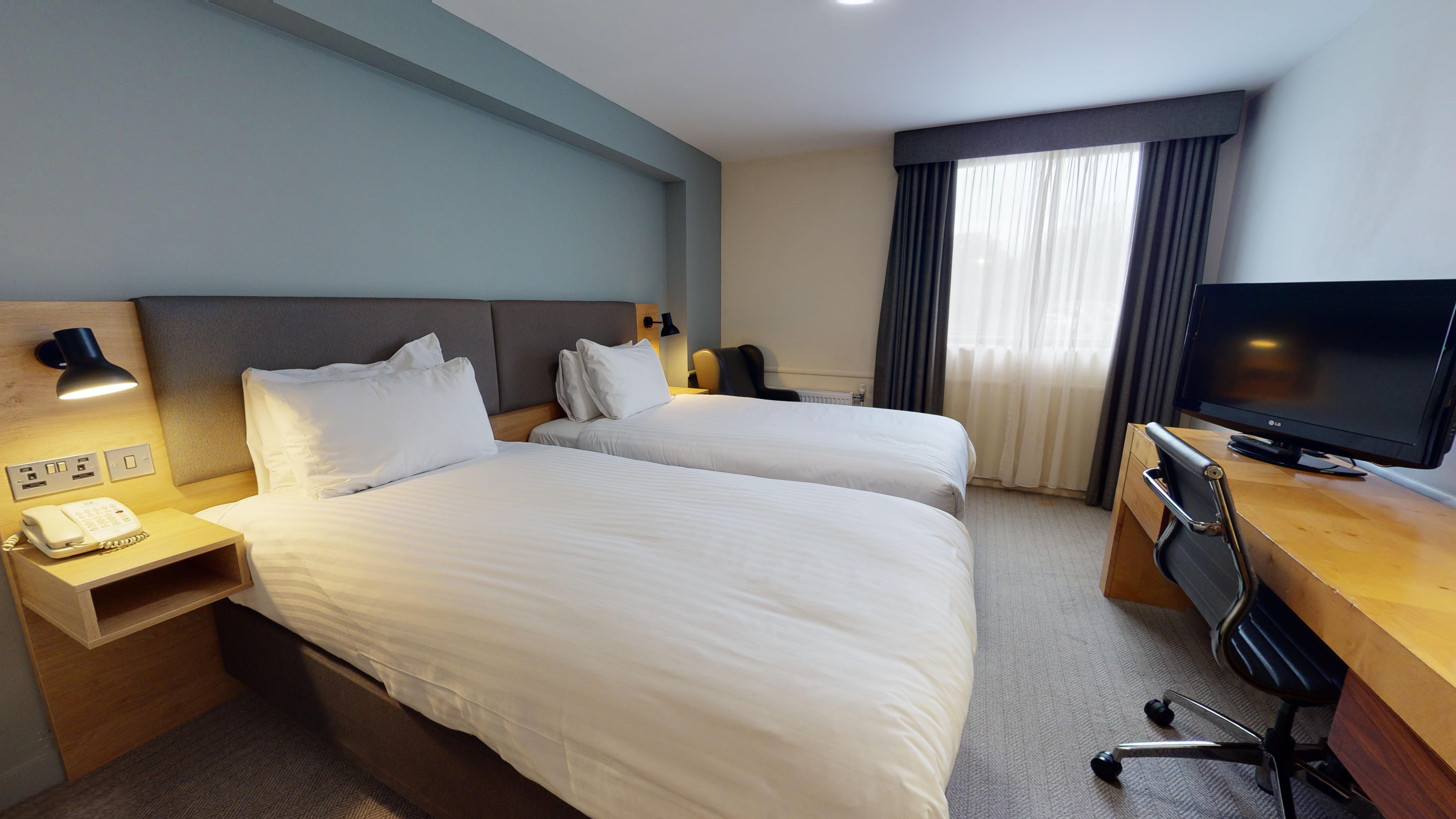 Holiday Inn Brentwood By Ihg Eksteriør billede