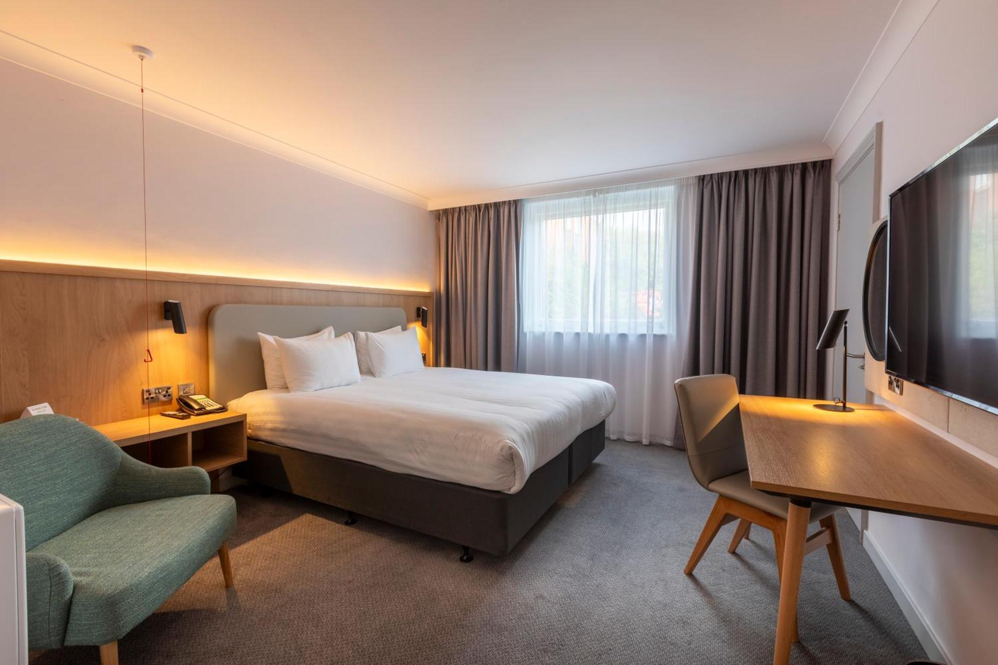Holiday Inn Brentwood By Ihg Eksteriør billede