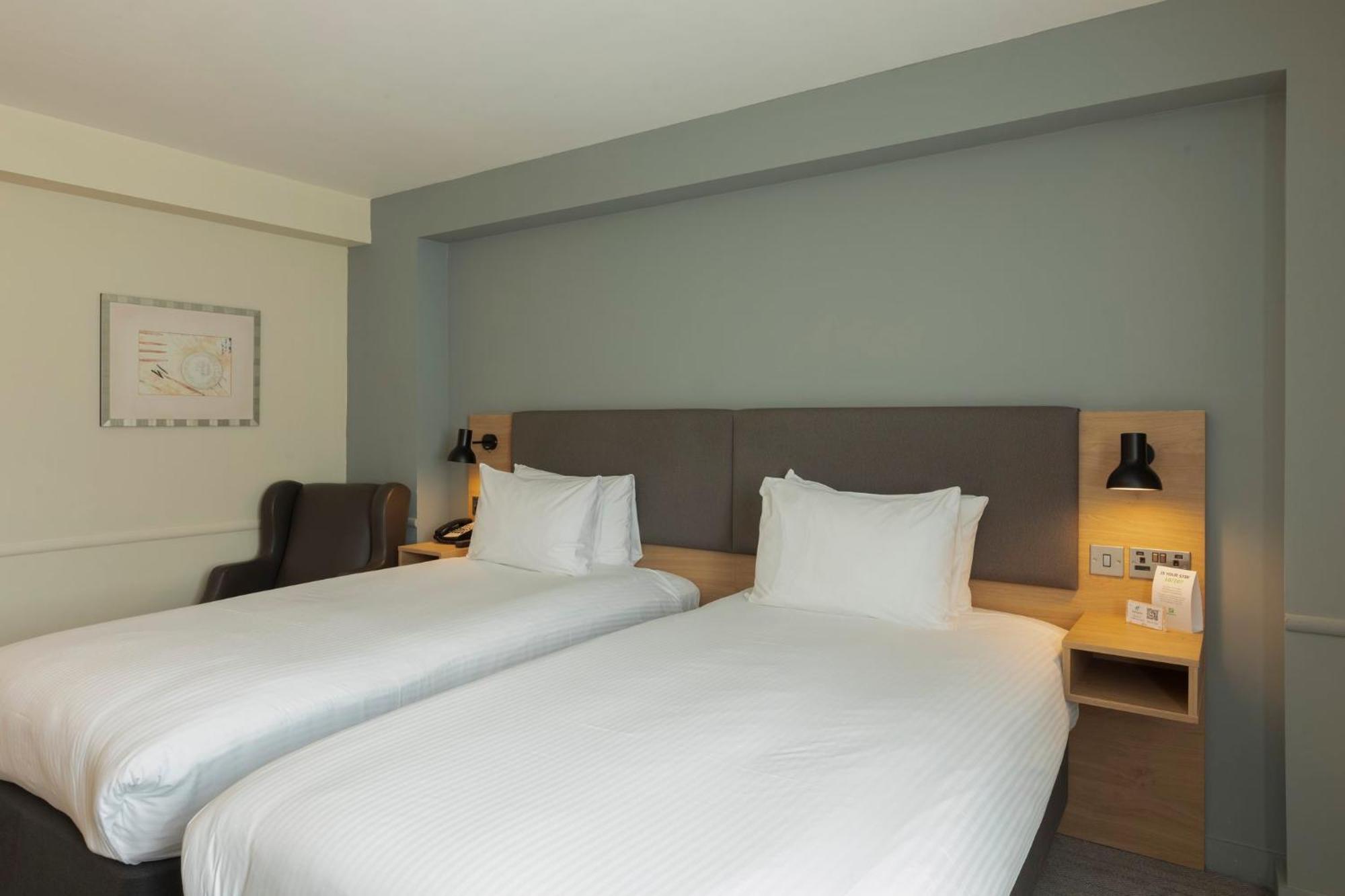 Holiday Inn Brentwood By Ihg Eksteriør billede