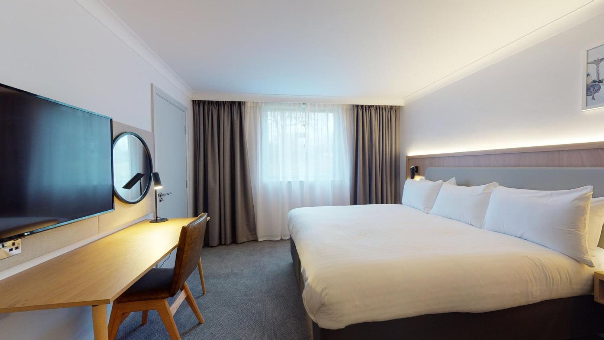 Holiday Inn Brentwood By Ihg Eksteriør billede