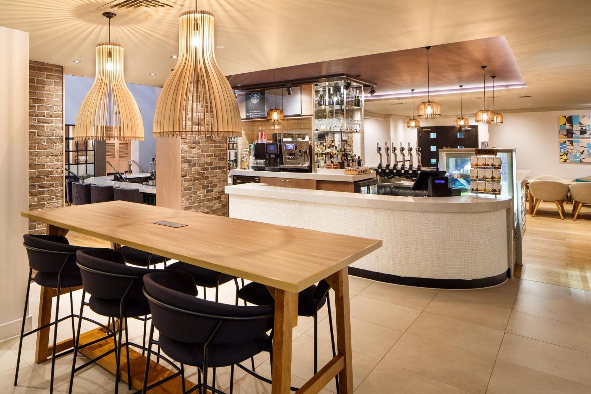 Holiday Inn Brentwood By Ihg Eksteriør billede